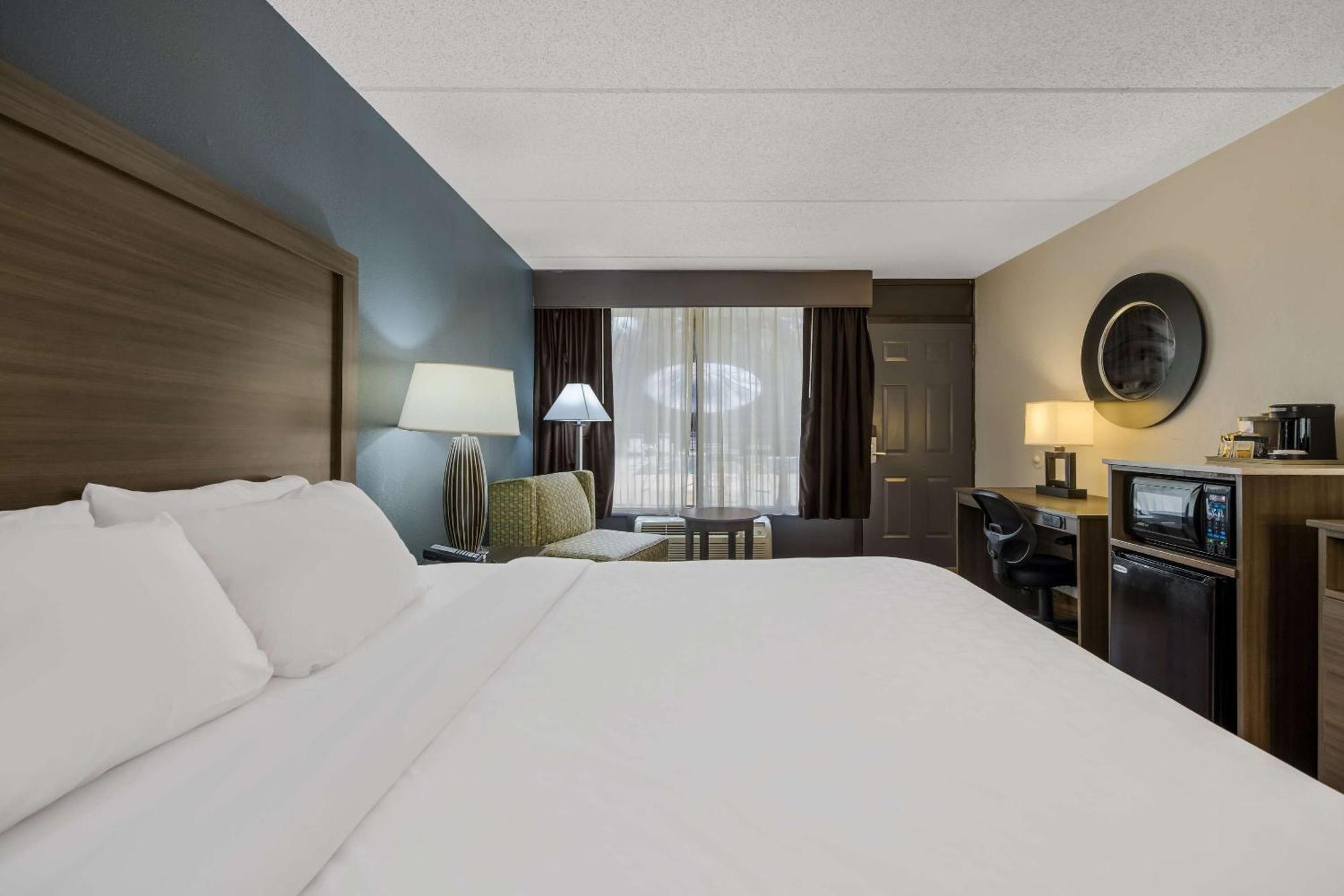 Quality Inn Asheville Airport Fletcher Exteriör bild
